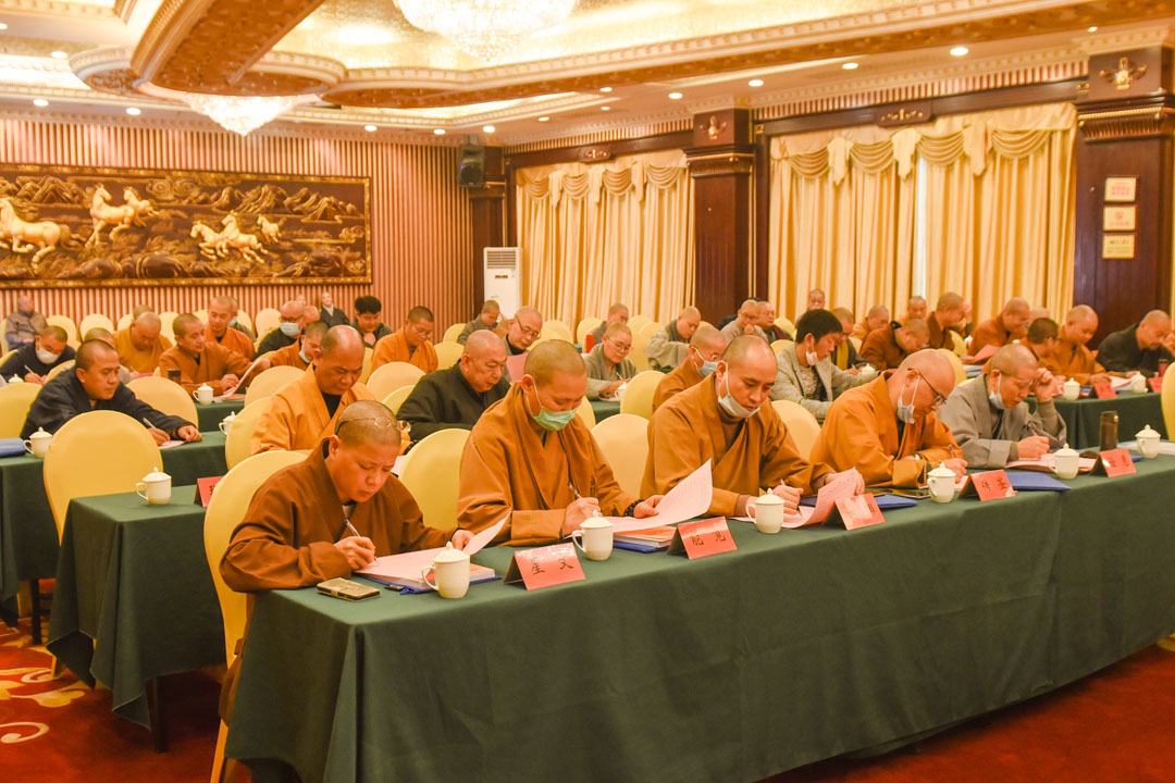 佛教-福建省佛协召开第九届理事会第三次常务理事会